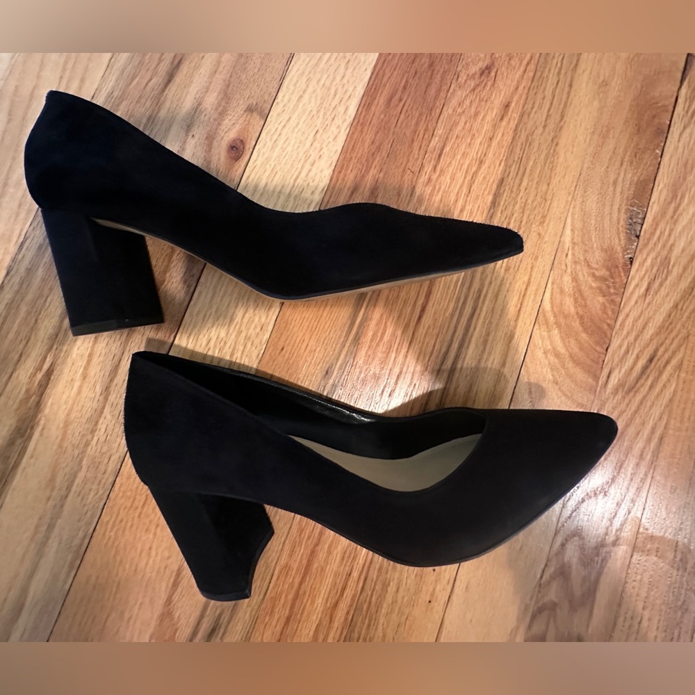 Marc Fisher Black Pointed Toe Pumps - Picture 4 of 8